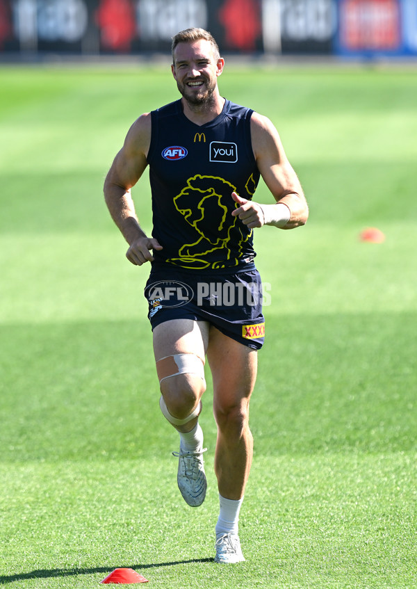 AFL 2025 Training - Brisbane 180925 - A-62876311