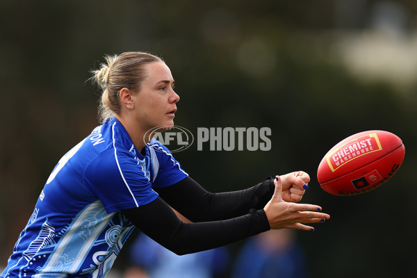 AFLW 2025 Round 06 - North Melbourne v Carlton - A-62915283