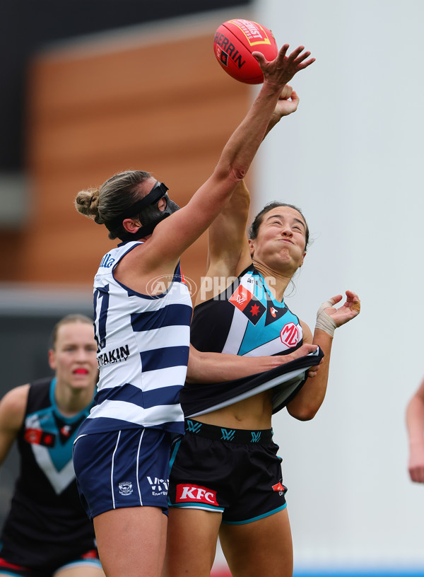 AFLW 2025 Round 06 - Port Adelaide v Geelong - A-62920920