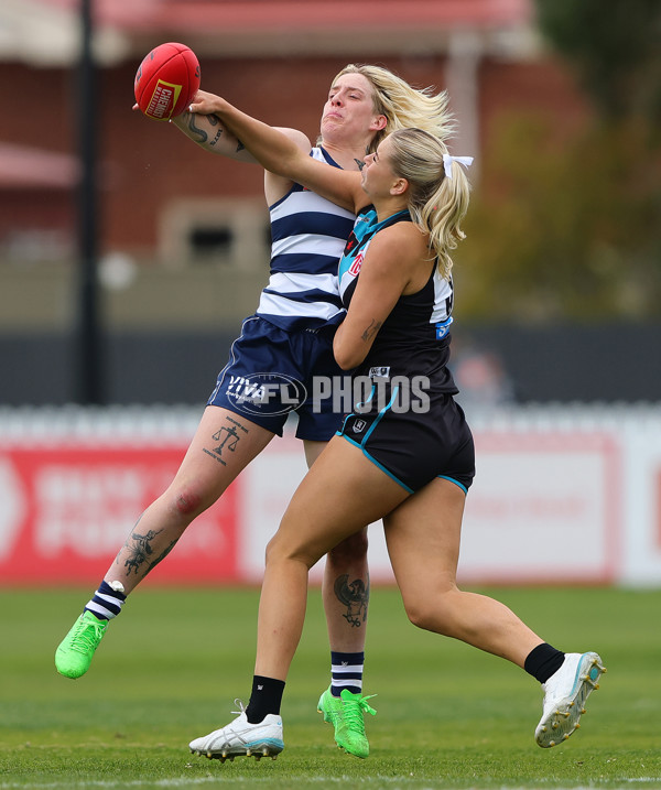 AFLW 2025 Round 06 - Port Adelaide v Geelong - A-62923564