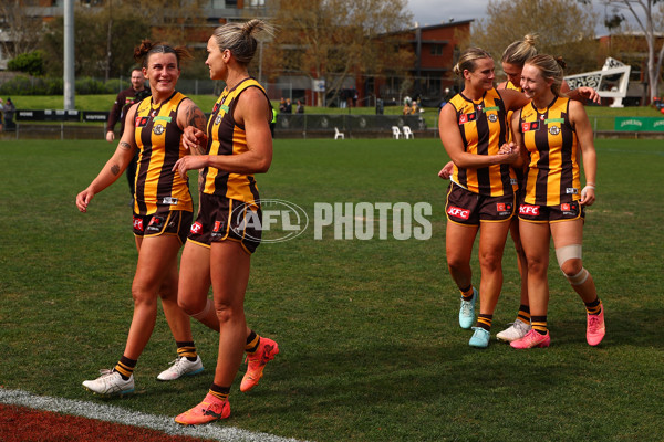 AFLW 2025 Round 06 - Collingwood v Hawthorn - A-62926277