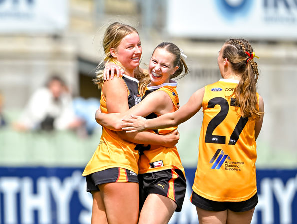 3946 CLGGFERDS200925JS.jpg