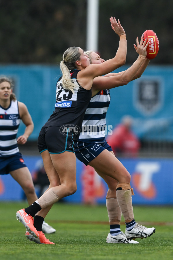 AFLW 2025 Round 06 - Port Adelaide v Geelong - A-62937292
