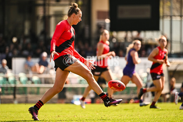 AFLW 2025 Round 06 - Fremantle v Essendon - A-62937794