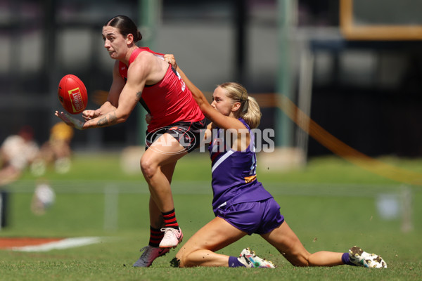 AFLW 2025 Round 06 - Fremantle v Essendon - A-62937824