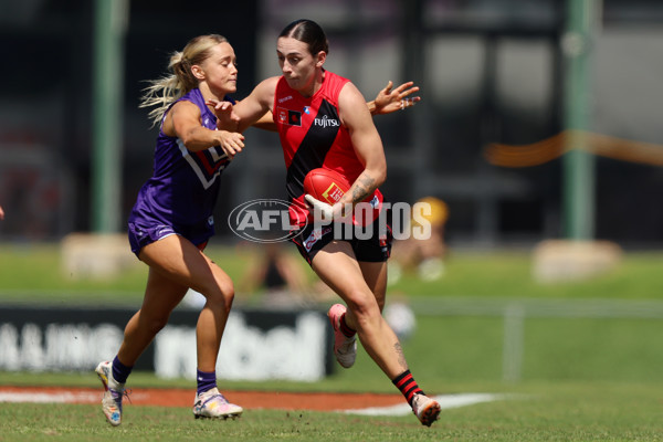 AFLW 2025 Round 06 - Fremantle v Essendon - A-62939568
