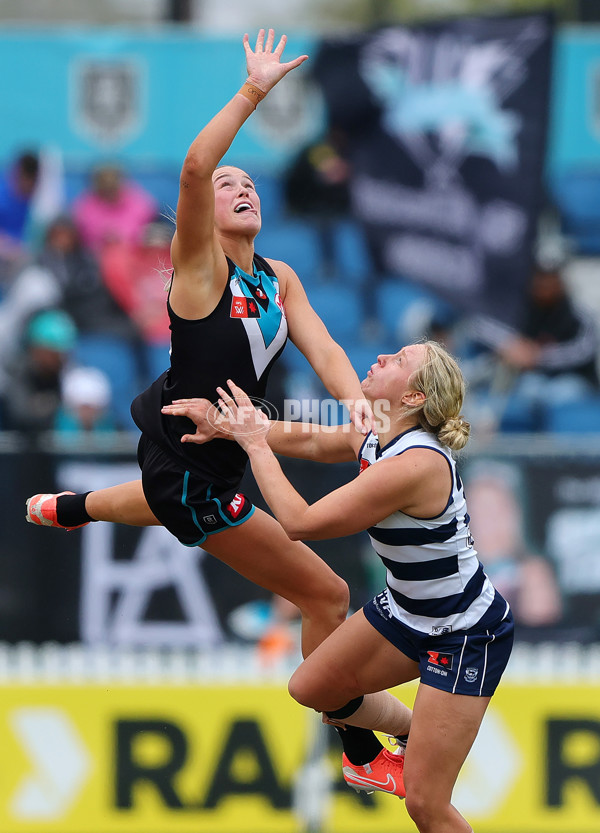 AFLW 2025 Round 06 - Port Adelaide v Geelong - A-62939613