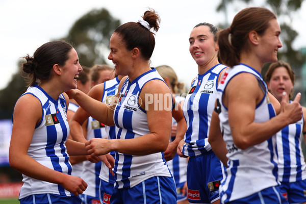 AFLW 2025 Round 06 - North Melbourne v Carlton - A-62940338