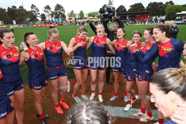 AFLW 2025 Round 06 - Melbourne v West Coast - A-62973968