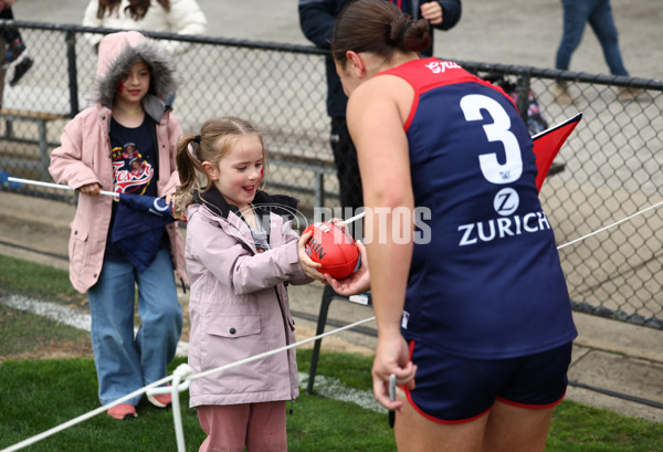 AFLW 2025 Round 06 - Melbourne v West Coast - A-62975041