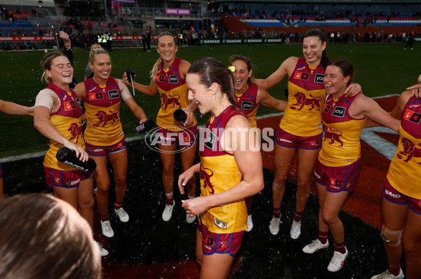 AFLW 2025 Round 06 - Western Bulldogs v Brisbane - A-62981881