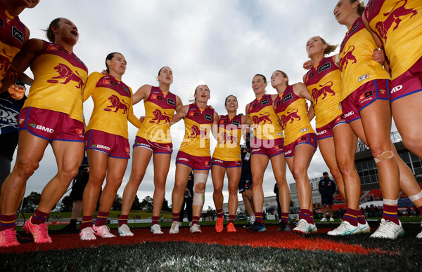 AFLW 2025 Round 06 - Western Bulldogs v Brisbane - A-62983516