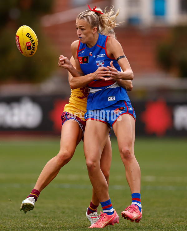 AFLW 2025 Round 06 - Western Bulldogs v Brisbane - A-62984429
