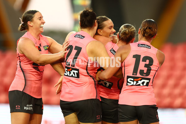 AFLW 2025 Round 06 - Gold Coast v Adelaide - A-62988773