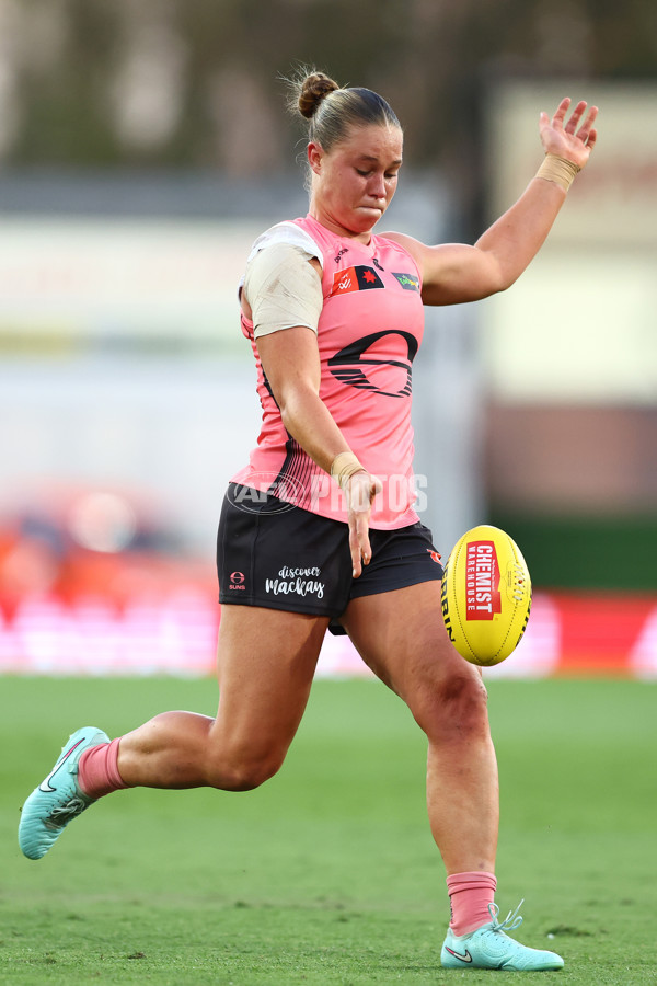 AFLW 2025 Round 06 - Gold Coast v Adelaide - A-62988836