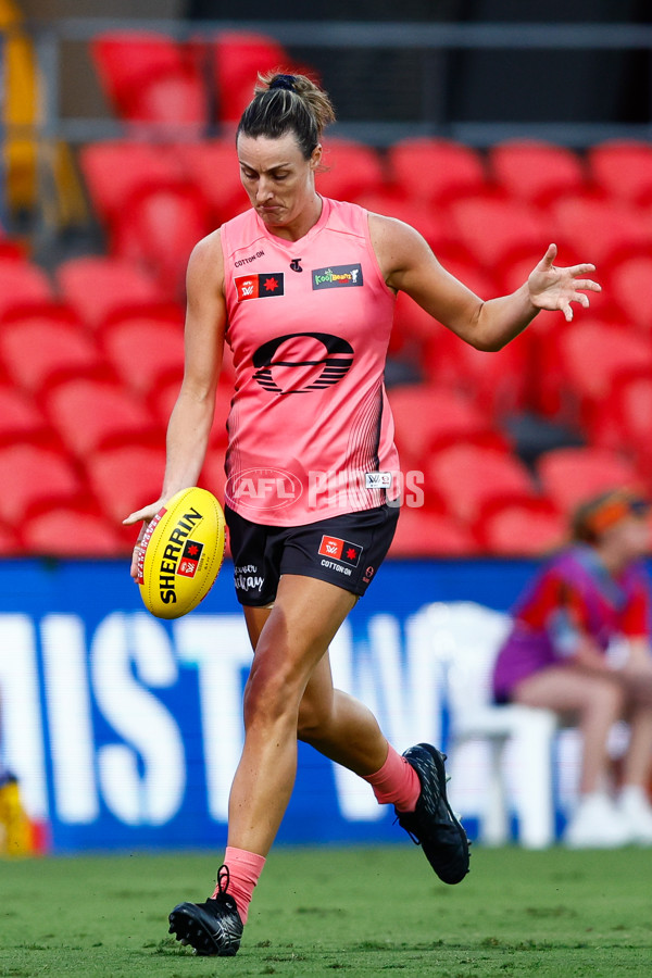 AFLW 2025 Round 06 - Gold Coast v Adelaide - A-62989676