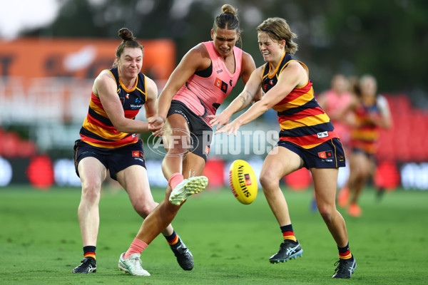 AFLW 2025 Round 06 - Gold Coast v Adelaide - A-62989697