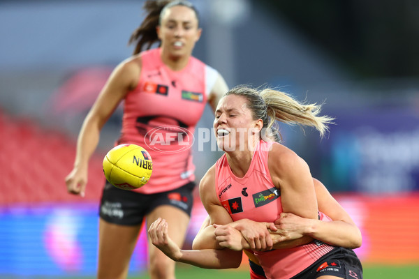 AFLW 2025 Round 06 - Gold Coast v Adelaide - A-62989717