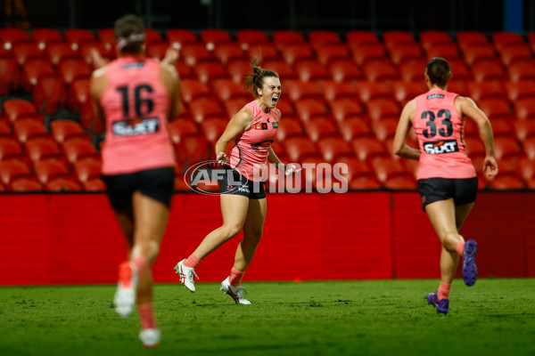 AFLW 2025 Round 06 - Gold Coast v Adelaide - A-62989744