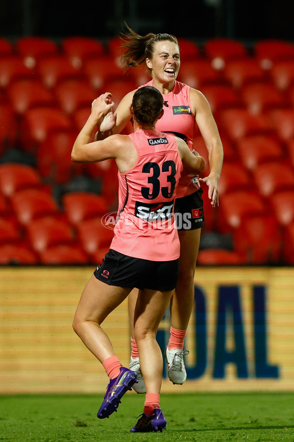 AFLW 2025 Round 06 - Gold Coast v Adelaide - A-62989745