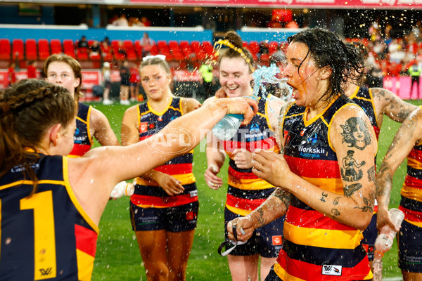 AFLW 2025 Round 06 - Gold Coast v Adelaide - A-62994027