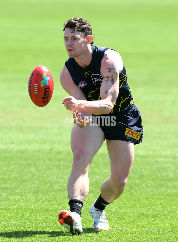 AFL 2025 Training - Brisbane 230925 - A-63040318