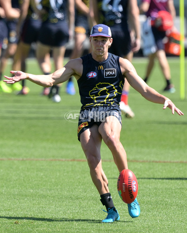 AFL 2025 Training - Brisbane 230925 - A-63042645