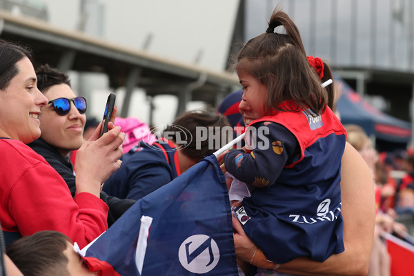 AFLW 2025 Round 07 - Melbourne v Gold Coast - A-63082111