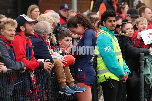 AFLW 2025 Round 07 - Melbourne v Gold Coast - A-63082112