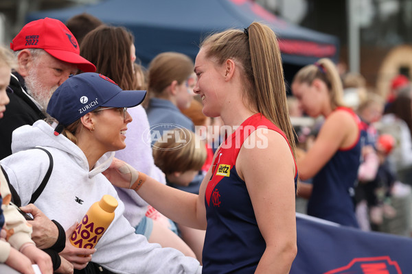 AFLW 2025 Round 07 - Melbourne v Gold Coast - A-63082113