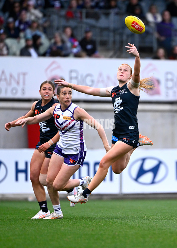 AFLW 2025 Round 07 - Carlton v Fremantle - A-63085156