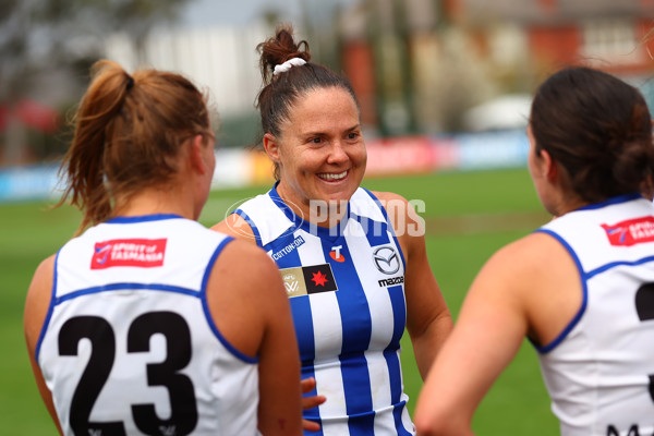 AFLW 2025 Round 07 - Essendon v North Melbourne - A-63085742