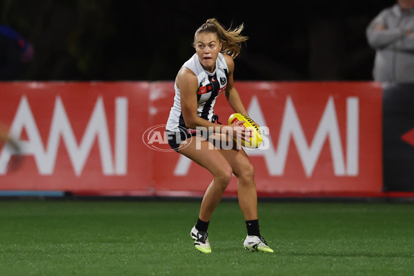 AFLW 2025 Round 07 - Western Bulldogs v Collingwood - A-63087775