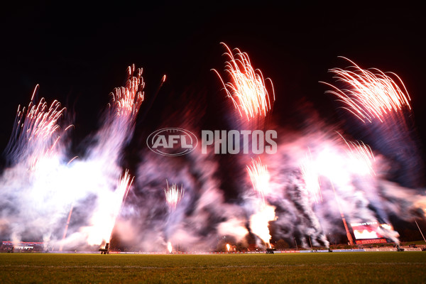 AFLW 2025 Round 07 - Western Bulldogs v Collingwood - A-63087791