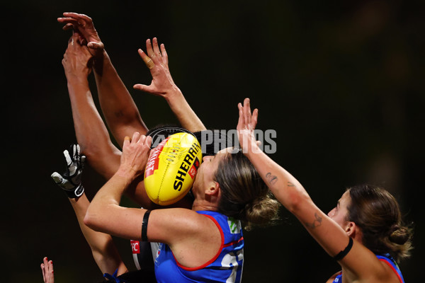 AFLW 2025 Round 07 - Western Bulldogs v Collingwood - A-63088913