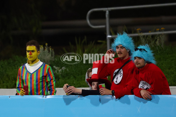 AFLW 2025 Round 07 - Western Bulldogs v Collingwood - A-63088918