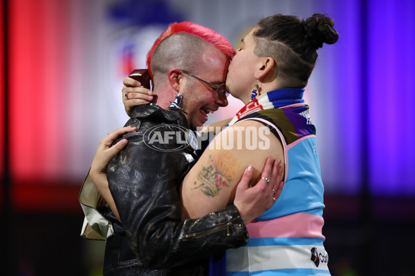 AFLW 2025 Round 07 - Western Bulldogs v Collingwood - A-63091980