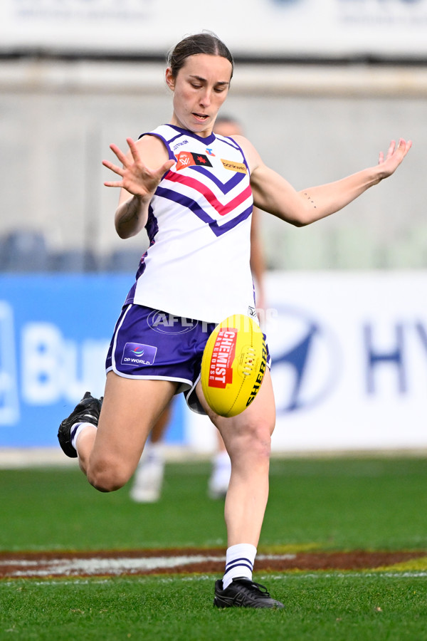 AFLW 2025 Round 07 - Carlton v Fremantle - A-63092036