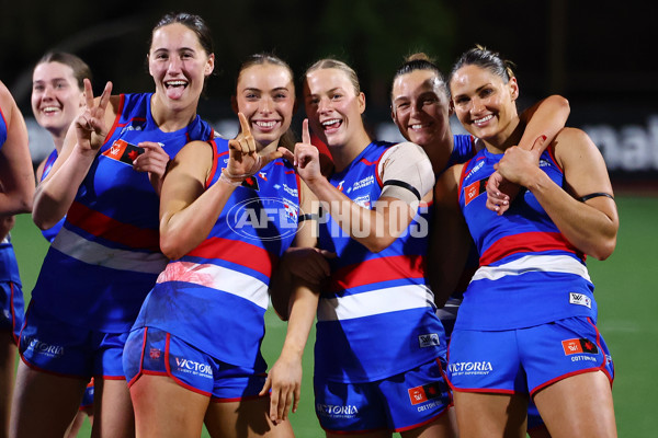 AFLW 2025 Round 07 - Western Bulldogs v Collingwood - A-63092057