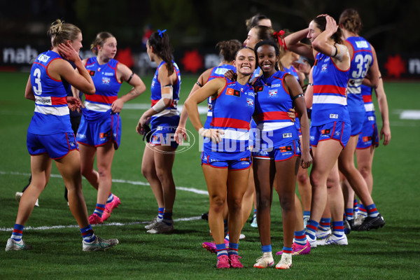 AFLW 2025 Round 07 - Western Bulldogs v Collingwood - A-63092058