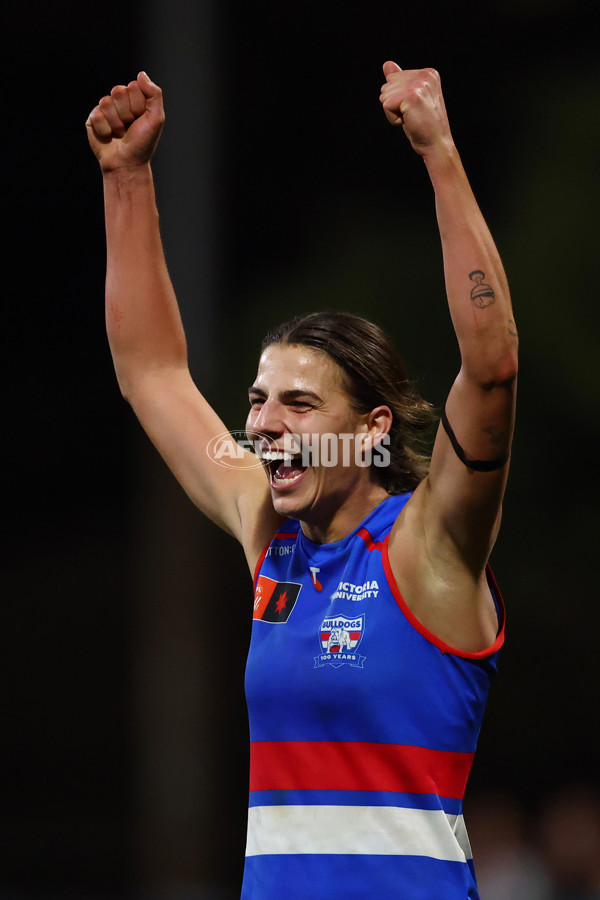 AFLW 2025 Round 07 - Western Bulldogs v Collingwood - A-63093155