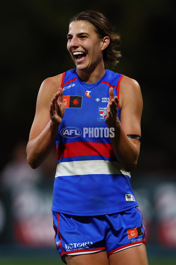 AFLW 2025 Round 07 - Western Bulldogs v Collingwood - A-63093156