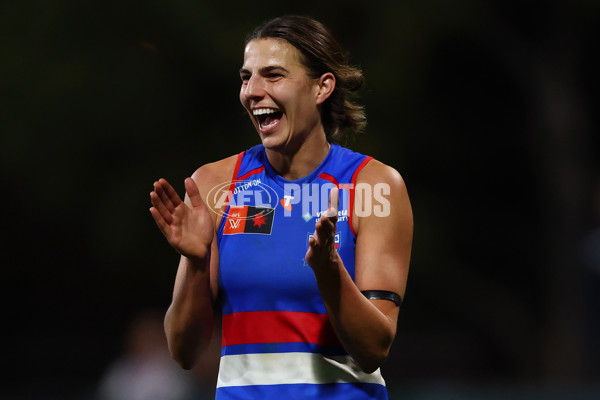 AFLW 2025 Round 07 - Western Bulldogs v Collingwood - A-63093157