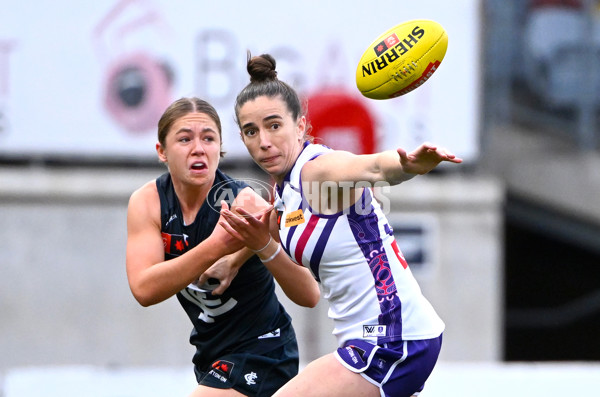AFLW 2025 Round 07 - Carlton v Fremantle - A-63093184
