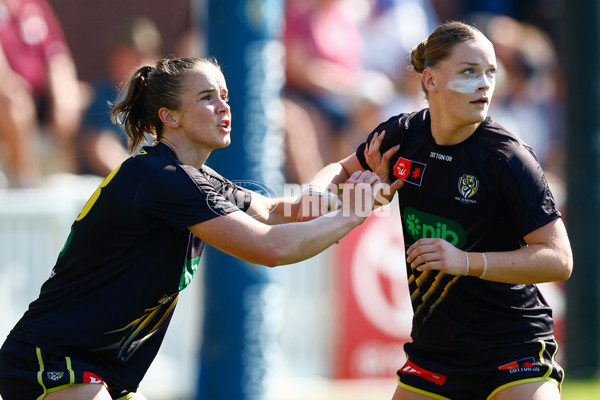 AFLW 2025 Round 07 - Brisbane v Richmond - A-63180491