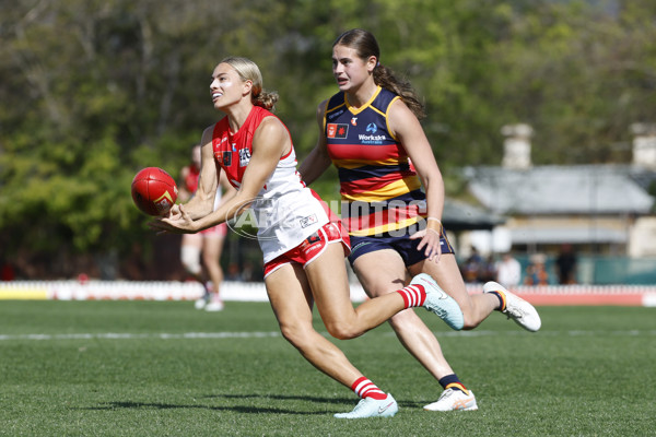 AFLW 2025 Round 07 - Adelaide v Sydney - A-63181834