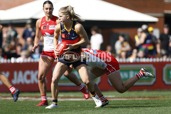 AFLW 2025 Round 07 - Adelaide v Sydney - A-63182934