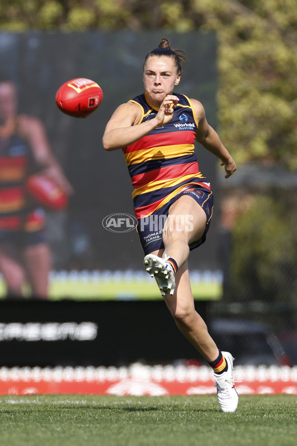 AFLW 2025 Round 07 - Adelaide v Sydney - A-63184287