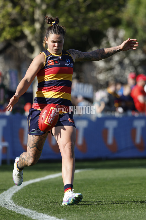 AFLW 2025 Round 07 - Adelaide v Sydney - A-63185758