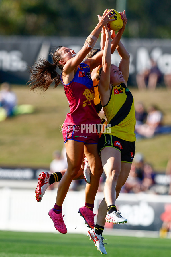 AFLW 2025 Round 07 - Brisbane v Richmond - A-63185764